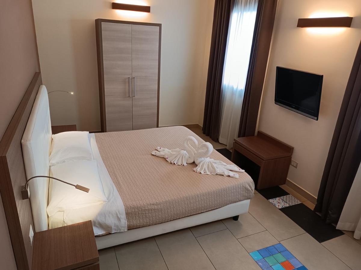 Hotel Don Giovanni Авола Экстерьер фото
